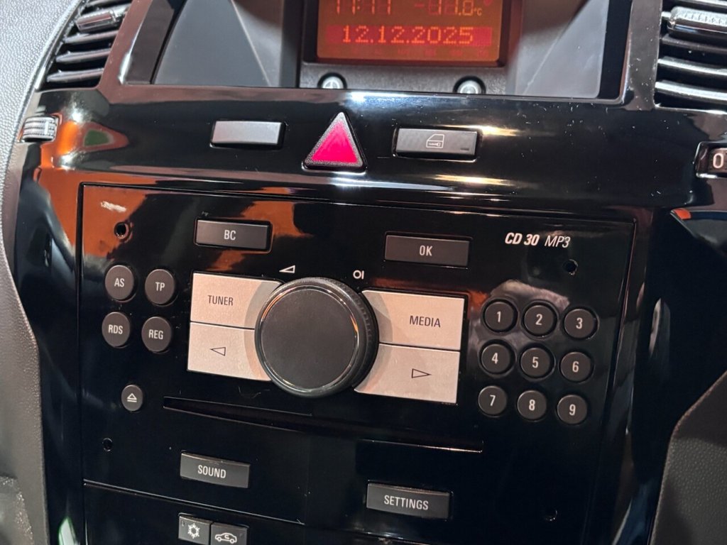 Used Vauxhall Zafira 2013 for sale - 76792106: Photo 34