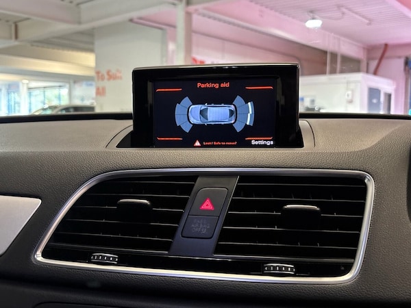Used Audi Q3 2015 for sale - 75527772: Photo 32