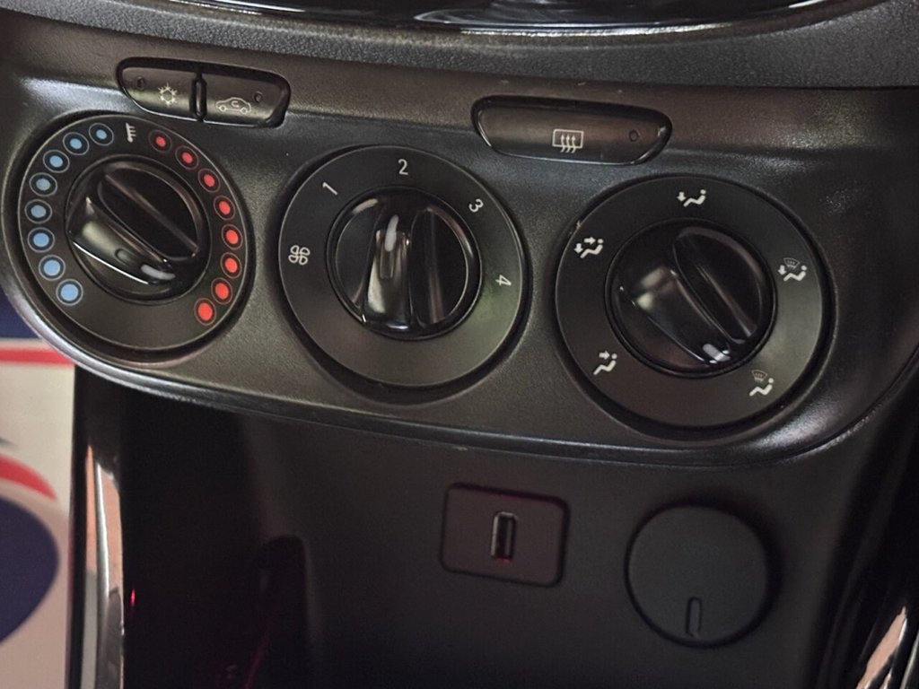 Used Vauxhall ADAM 2015 for sale - 75998342: Photo 26