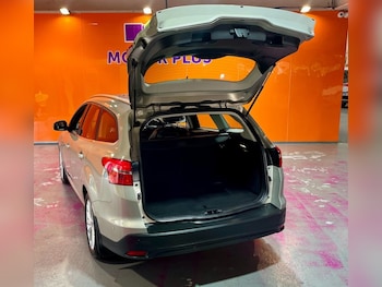 Used Ford Focus 2017 for sale - 78061977: Photo