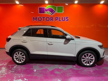 Used Volkswagen T-Roc 2023 for sale - 78762363: Photo
