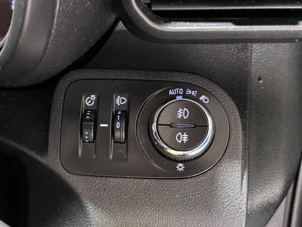 Used Vauxhall Combo Life 2020 for sale - 74483579: Photo 33