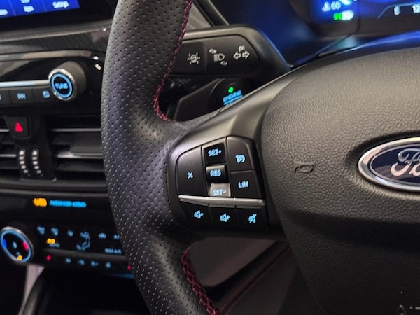 Used Ford Kuga 2023 for sale - 75642583: Photo 25