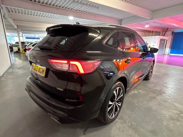 Used Ford Kuga 2023 for sale - 75642583: Photo 9