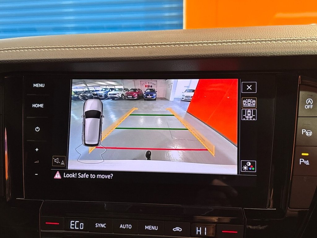 Used Volkswagen Touareg 2018 for sale - 75758547: Photo 32