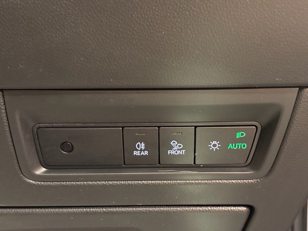 Used Volkswagen Touareg 2018 for sale - 75758547: Photo 34