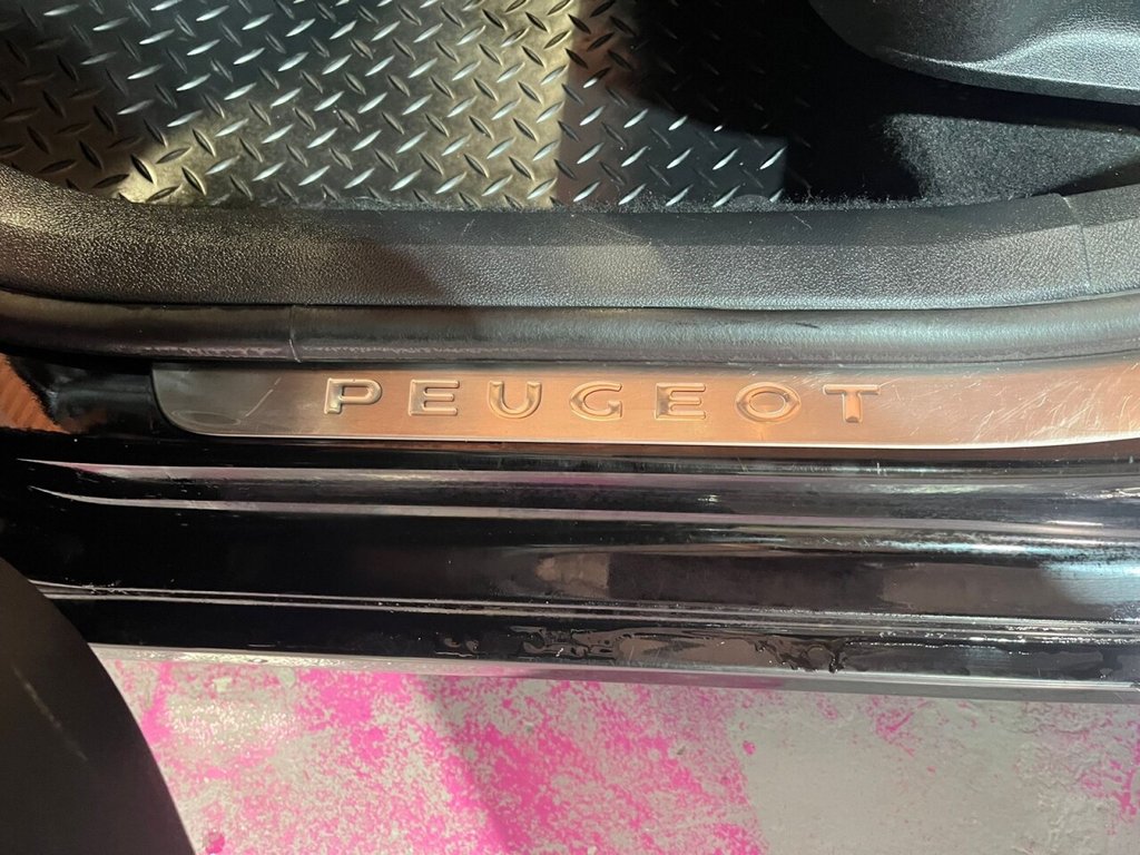 Used Peugeot 308 2013 for sale - 77571677: Photo 41