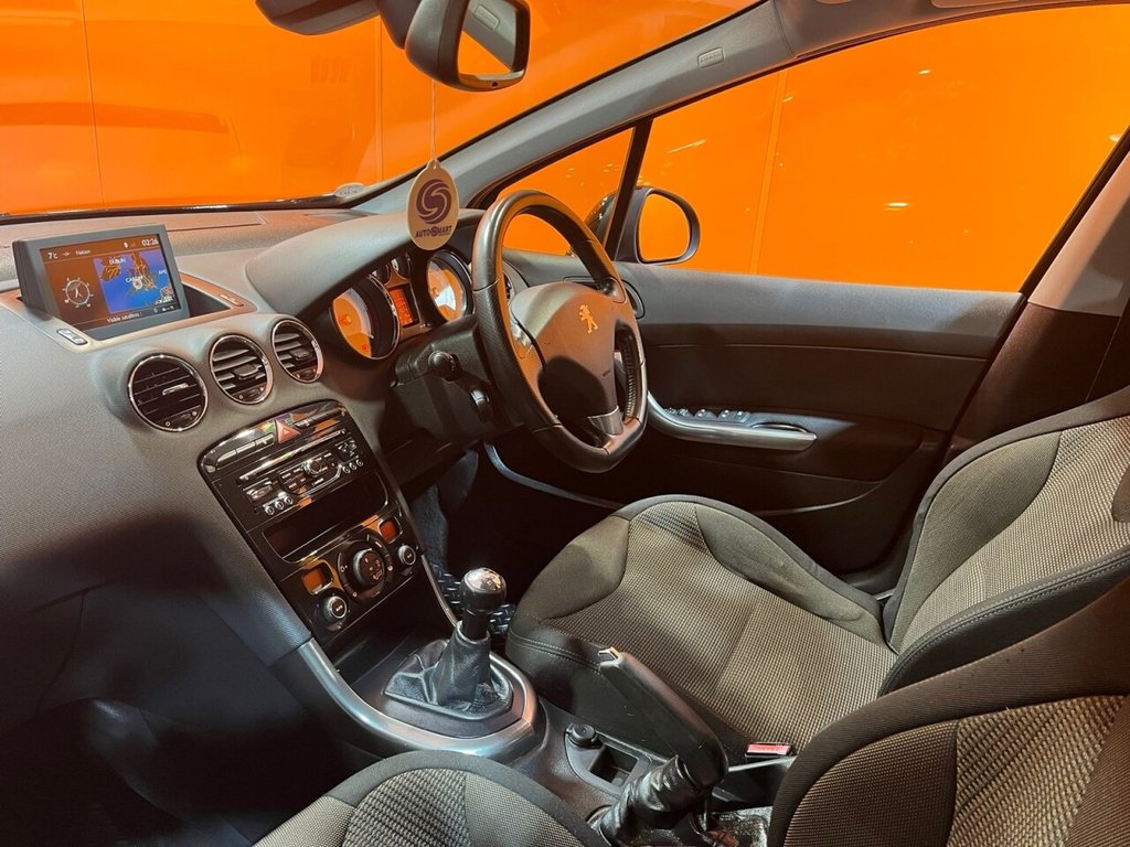 Used Peugeot 308 2013 for sale - 77571677: Photo 6