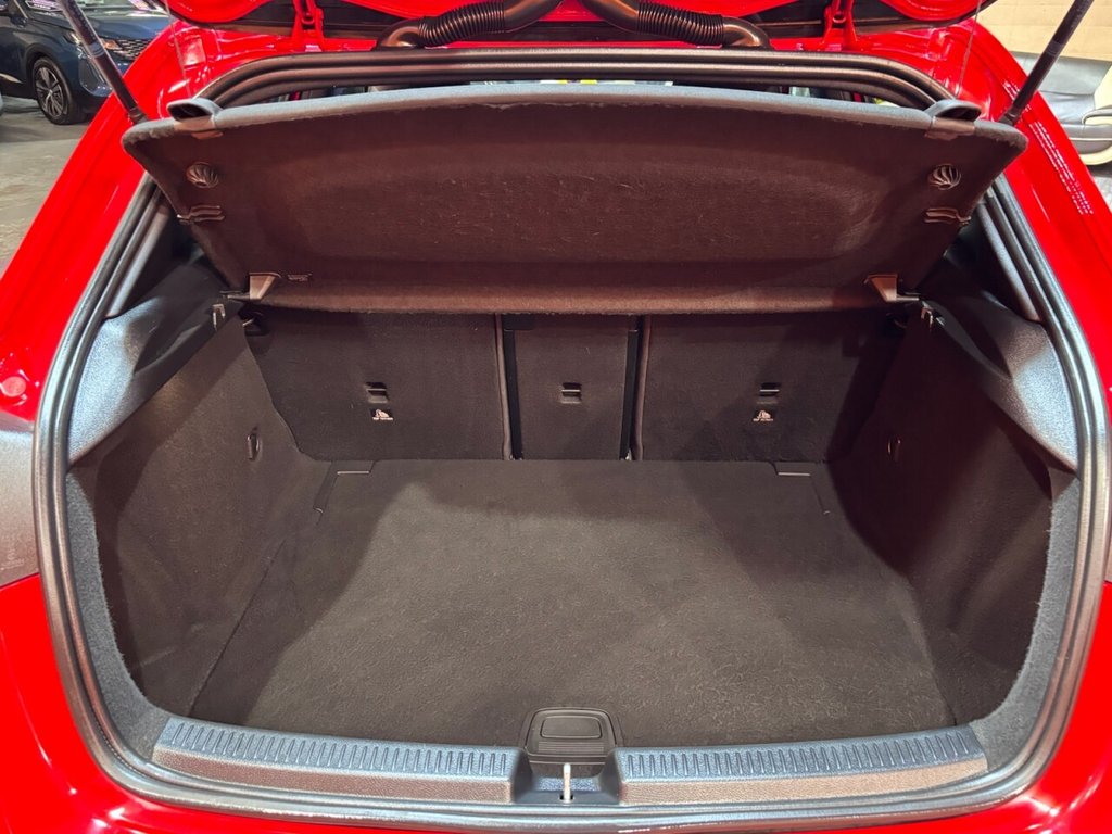 Used Mercedes-Benz A-Class 2019 for sale - 76481960: Photo 41