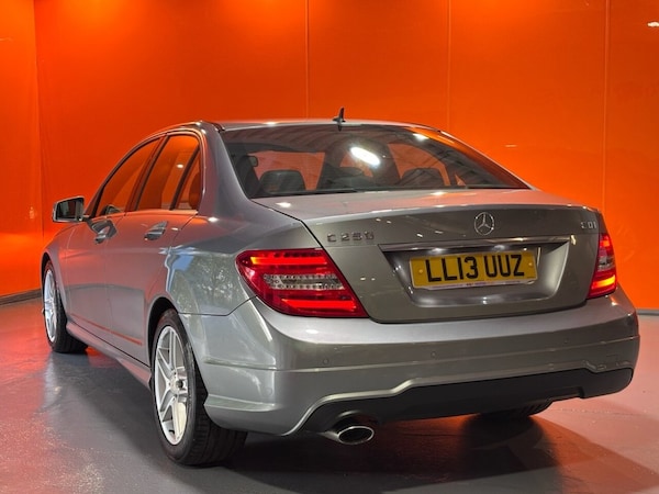 Used Mercedes-Benz C-Class 2013 for sale - 76010301: Photo 7