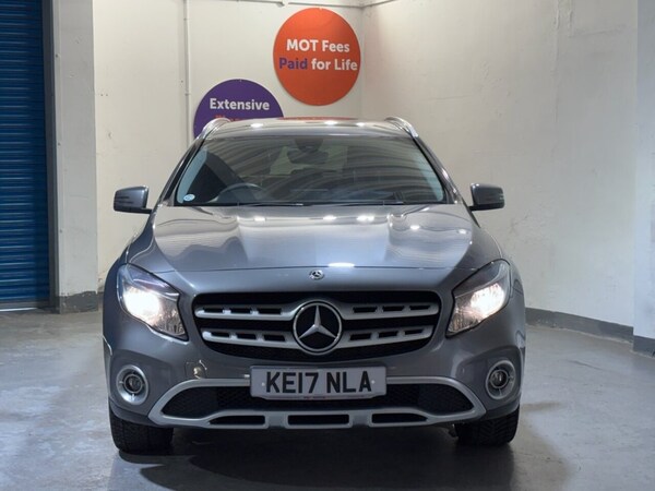 Used Mercedes-Benz GLA 2017 for sale - 75300824: Photo 2