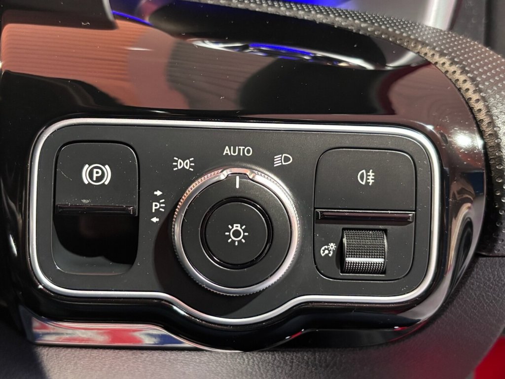 Used Mercedes-Benz A-Class 2019 for sale - 76376296: Photo 32