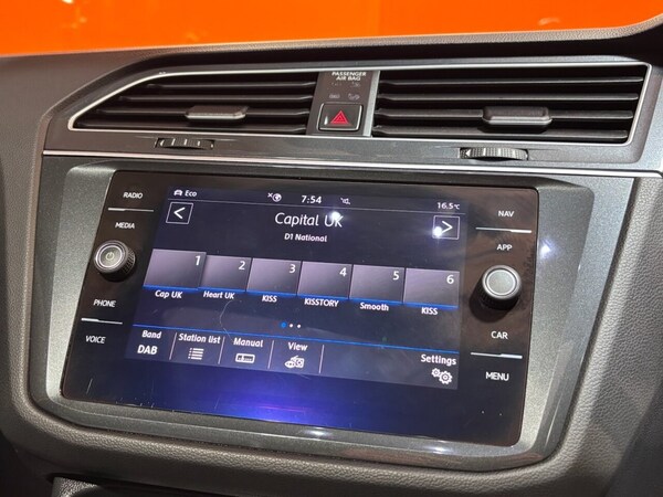 Used Volkswagen Tiguan 2020 for sale - 76185057: Photo 32