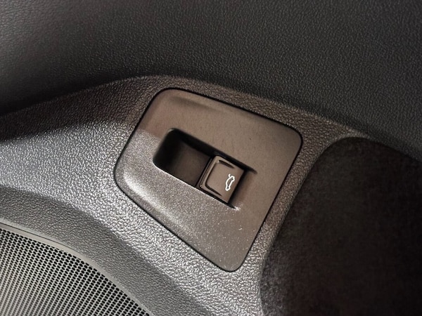 Used Volkswagen Tiguan 2020 for sale - 76185057: Photo 37