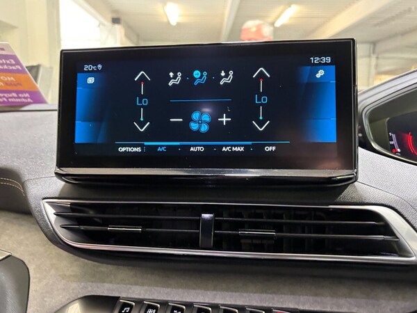 Used Peugeot 5008 2022 for sale - 74404719: Photo 28
