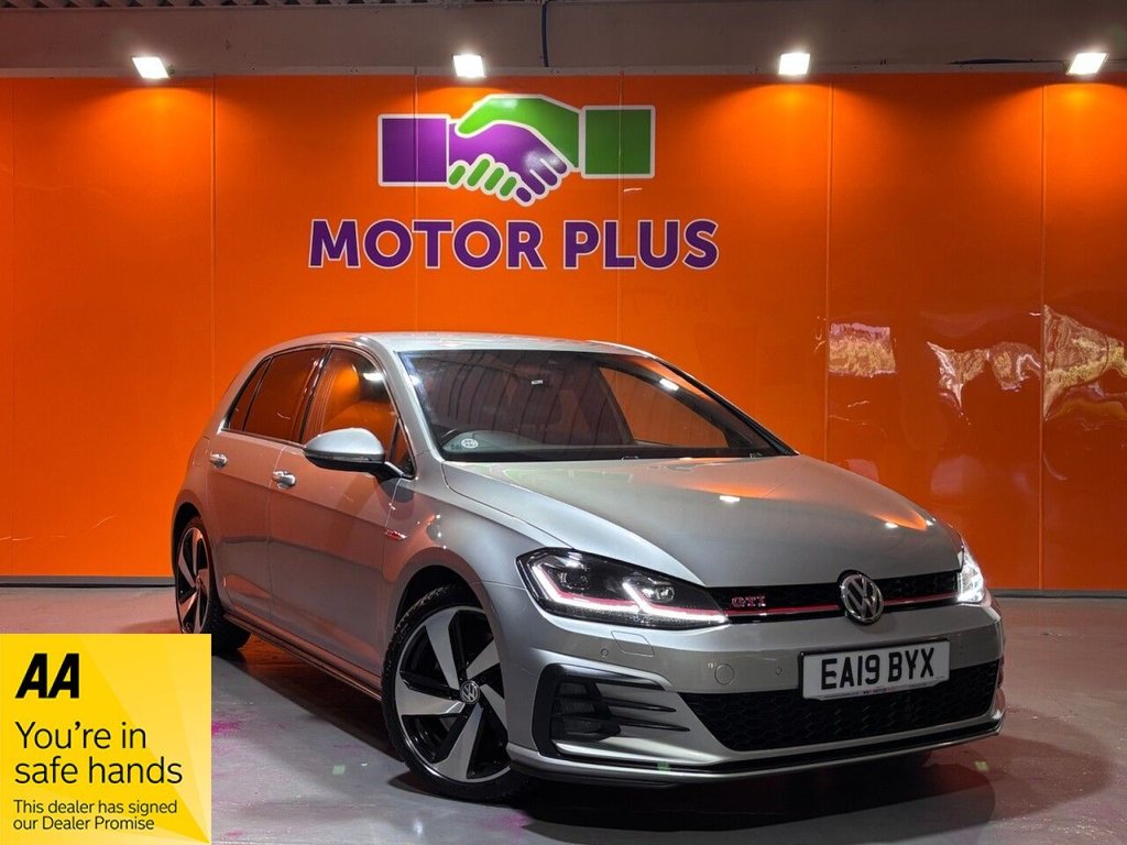 Used Volkswagen Golf 2019 for sale - 76356678: Photo 1