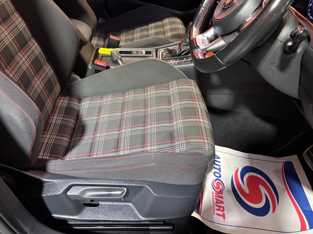Used Volkswagen Golf 2019 for sale - 76356678: Photo 11