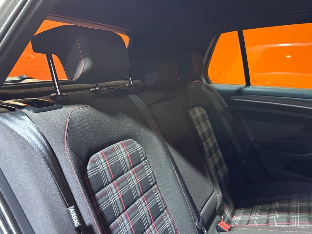 Used Volkswagen Golf 2019 for sale - 76356678: Photo 14