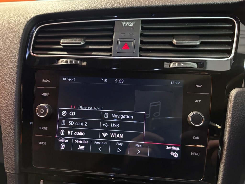 Used Volkswagen Golf 2019 for sale - 76356678: Photo 29