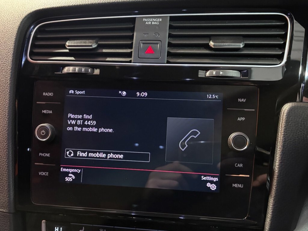 Used Volkswagen Golf 2019 for sale - 76356678: Photo 31