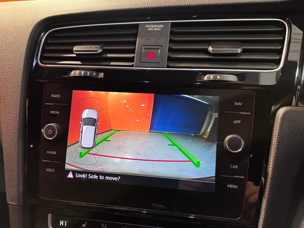 Used Volkswagen Golf 2019 for sale - 76356678: Photo 34