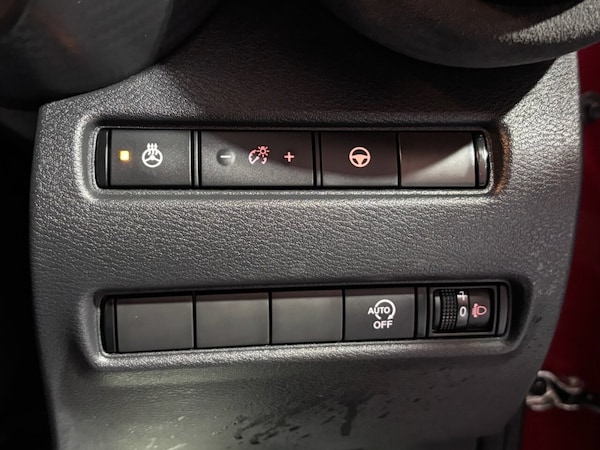 Used Nissan Juke 2023 for sale - 76303653: Photo 35