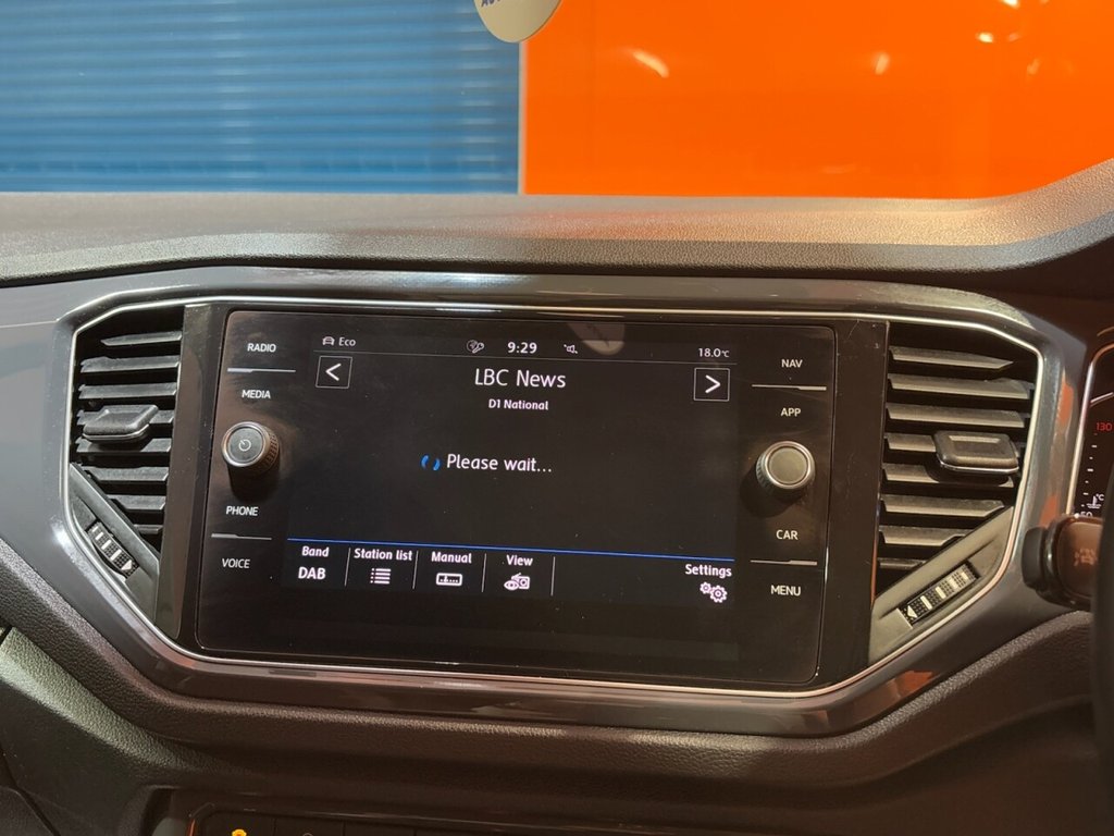 Used Volkswagen T-Roc 2018 for sale - 76279351: Photo 24