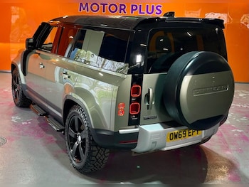 Used Land Rover Defender 2020 for sale - 77572133: Photo