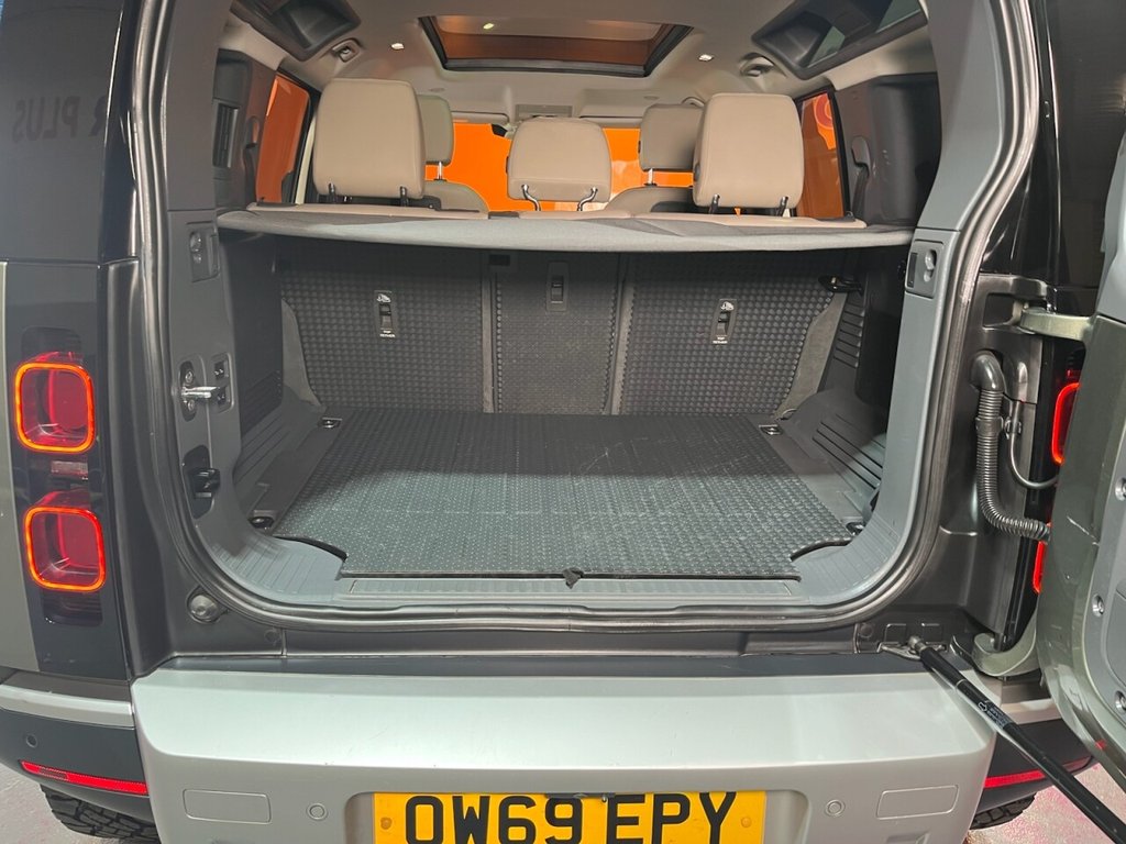 Used Land Rover Defender 2020 for sale - 77572133: Photo 9