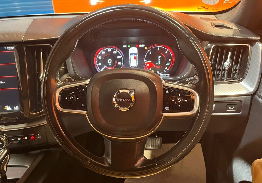 Used Volvo XC60 2018 for sale - 77199791: Photo 15