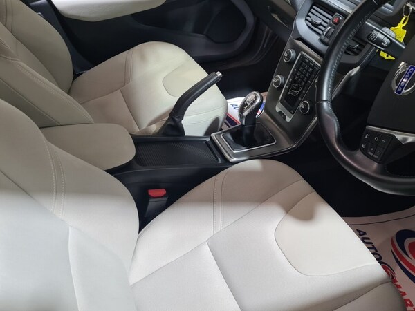 Used Volvo V40 2014 for sale - 74529569: Photo 12