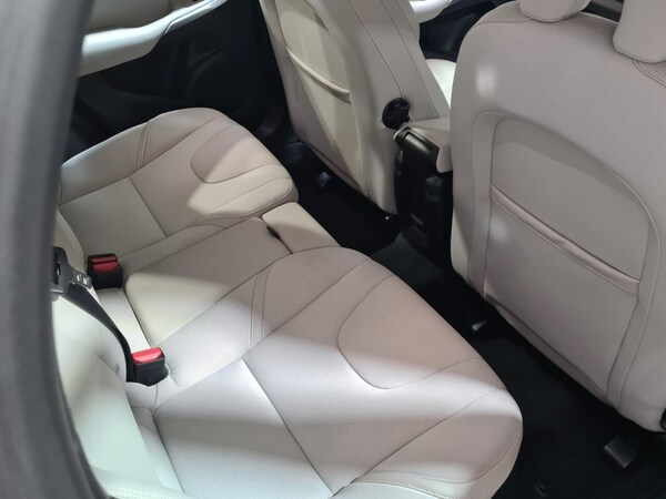 Used Volvo V40 2014 for sale - 74529569: Photo 16