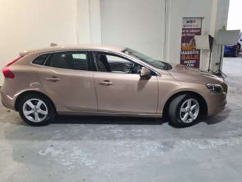Used Volvo V40 2014 for sale - 74529569: Photo