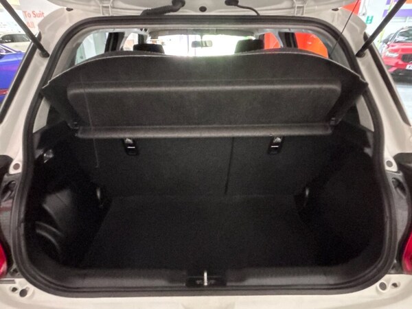 Used Suzuki Swift 2023 for sale - 75527785: Photo 20