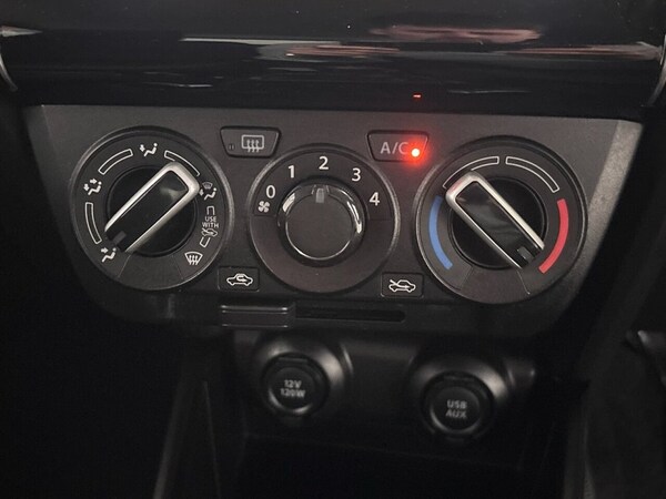 Used Suzuki Swift 2023 for sale - 75527785: Photo 31