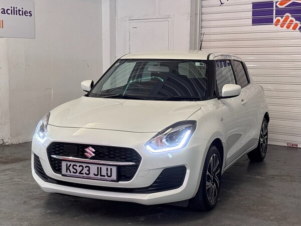 Used Suzuki Swift 2023 for sale - 75527785: Photo 5