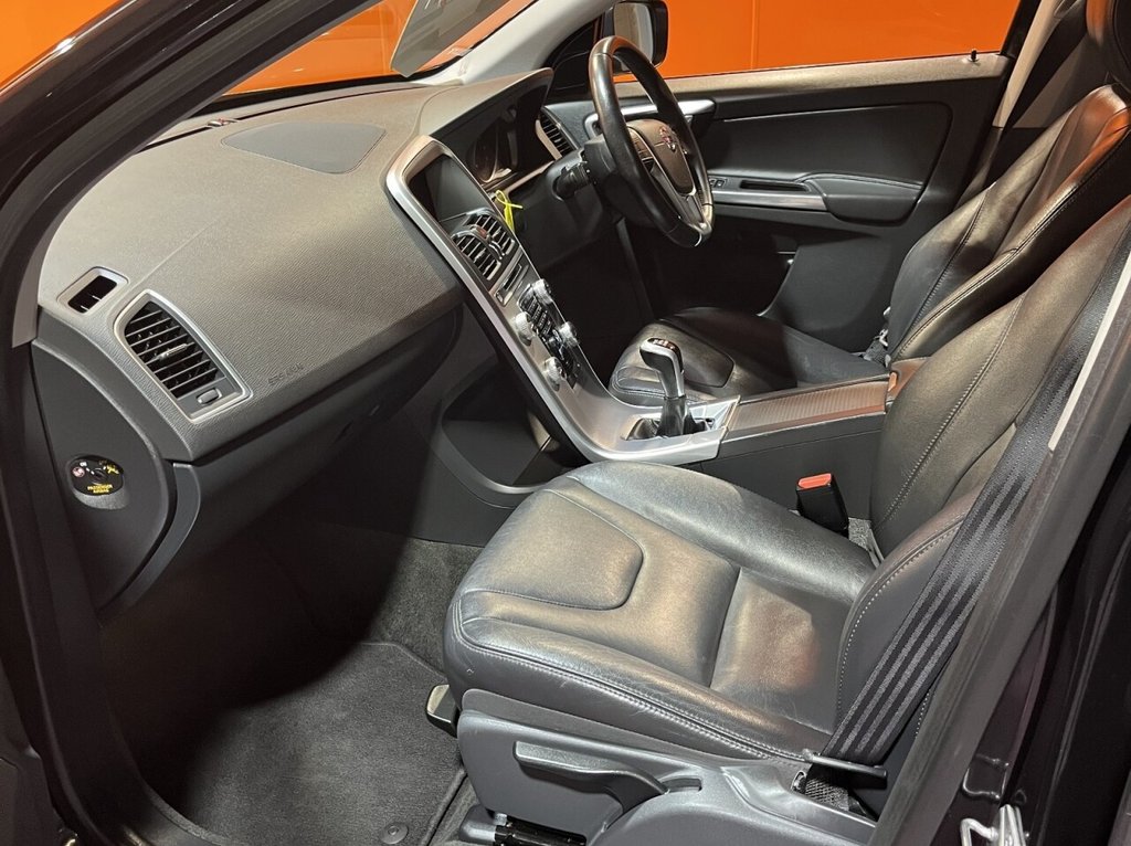 Used Volvo XC60 2017 for sale - 77026918: Photo 11