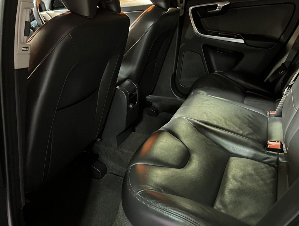 Used Volvo XC60 2017 for sale - 77026918: Photo 16