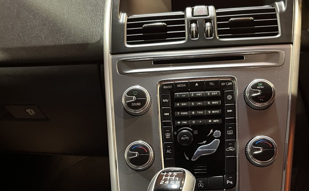 Used Volvo XC60 2017 for sale - 77026918: Photo 19