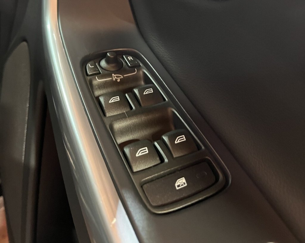 Used Volvo XC60 2017 for sale - 77026918: Photo 23