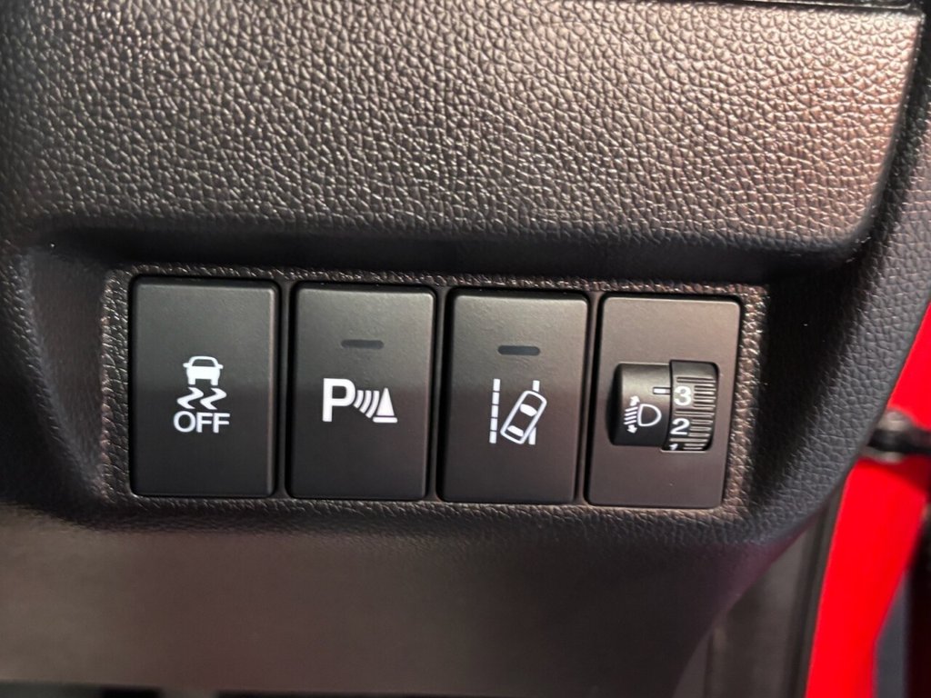 Used Honda Jazz 2019 for sale - 76546877: Photo 30