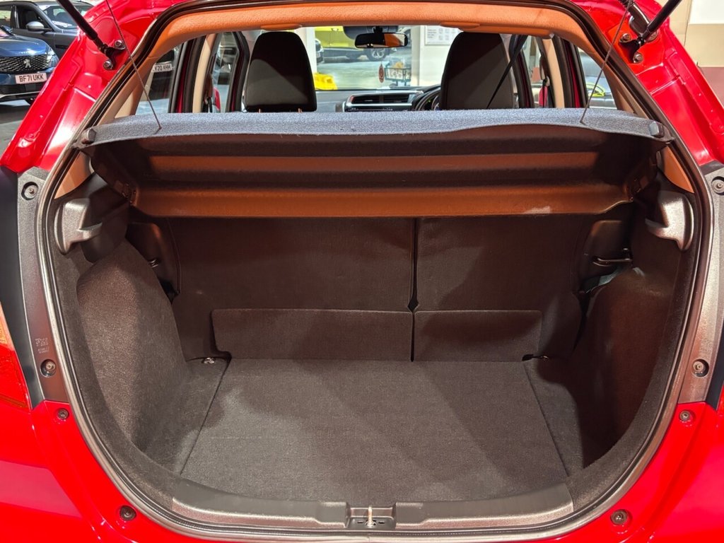 Used Honda Jazz 2019 for sale - 76546877: Photo 32