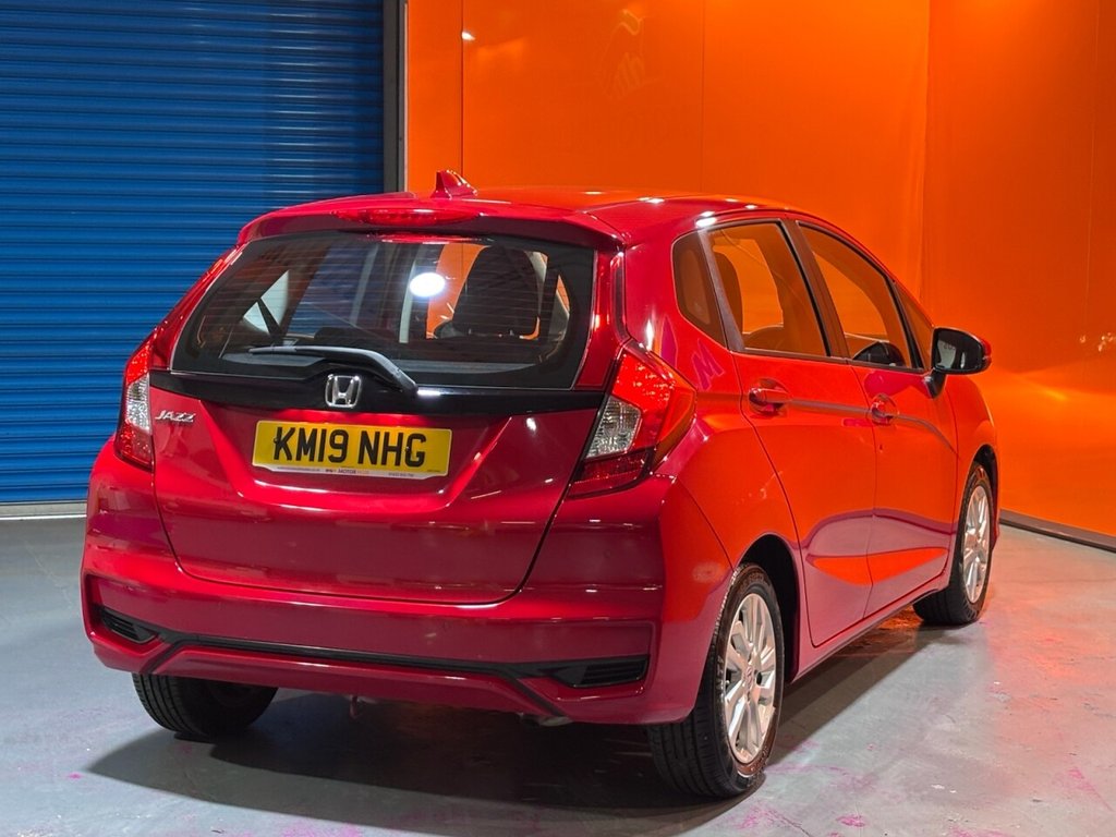 Used Honda Jazz 2019 for sale - 76546877: Photo 6