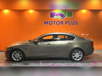 Used Jaguar XE 2016 for sale - 76950395: Photo