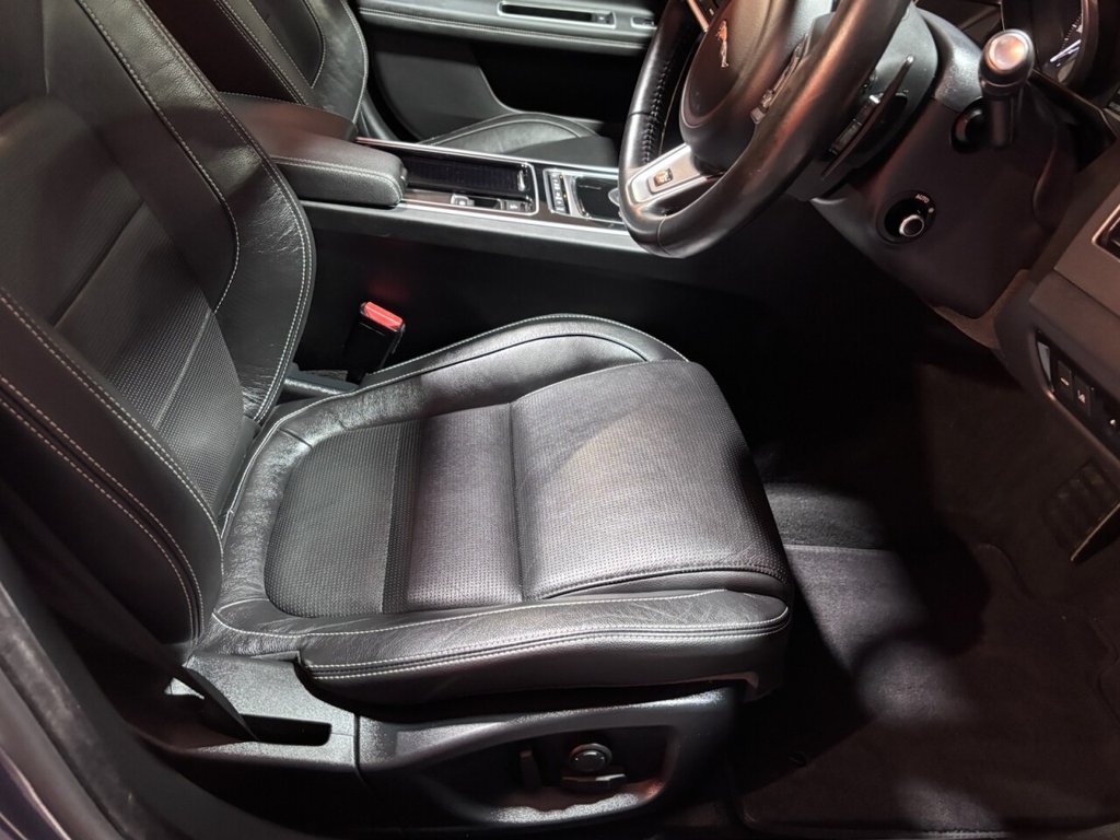 Used Jaguar XF 2017 for sale - 76910116: Photo 16
