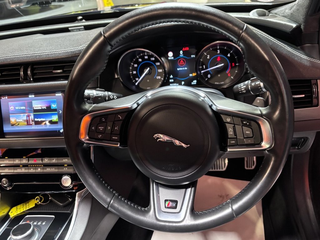 Used Jaguar XF 2017 for sale - 76910116: Photo 30