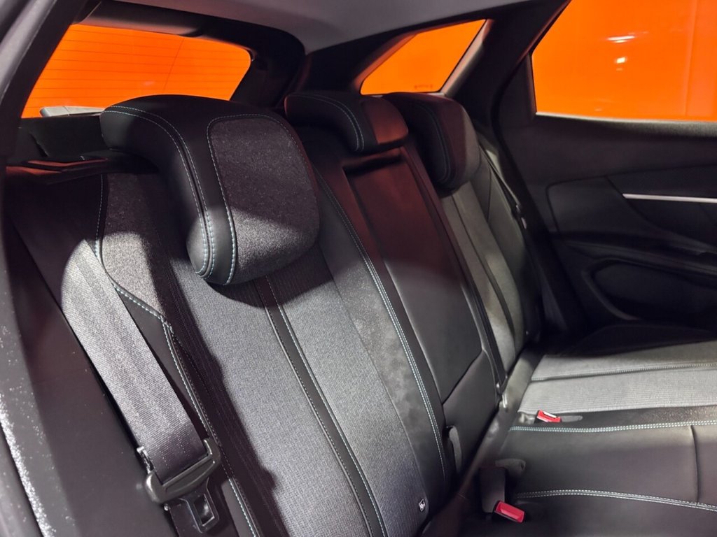 Used Peugeot 3008 2021 for sale - 76292036: Photo 17