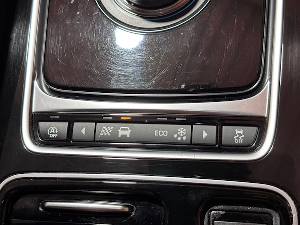 Used Jaguar F-Pace 2020 for sale - 75548130: Photo 26