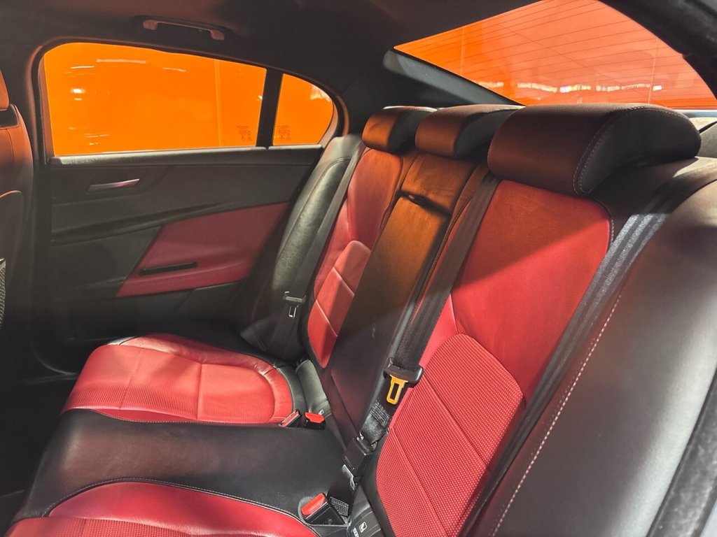 Used Jaguar XE 2018 for sale - 76509562: Photo 23