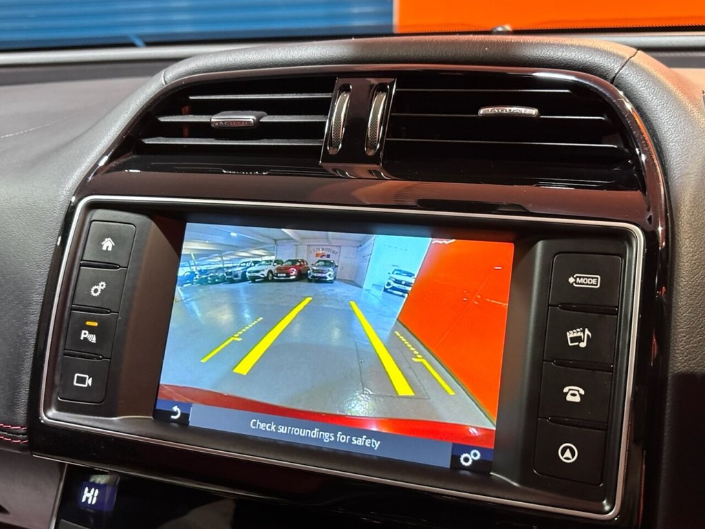 Used Jaguar XE 2018 for sale - 76509562: Photo 32